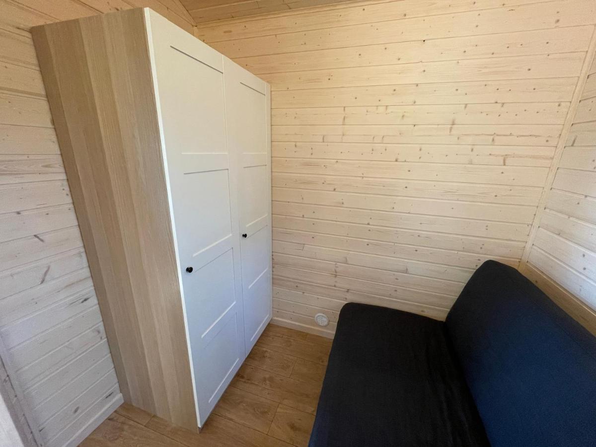 - Komfortowe Nad Jeziorem Wdzydze Z Przepieknym Widokiem Holiday home Borsk